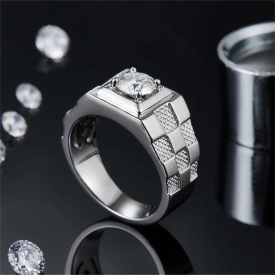 Bijoux de mariage de luxe pour hommes plaqué or blanc en argent pur 1CT Vvs Moissanite Diamond Bague de fiançailles d'éternité