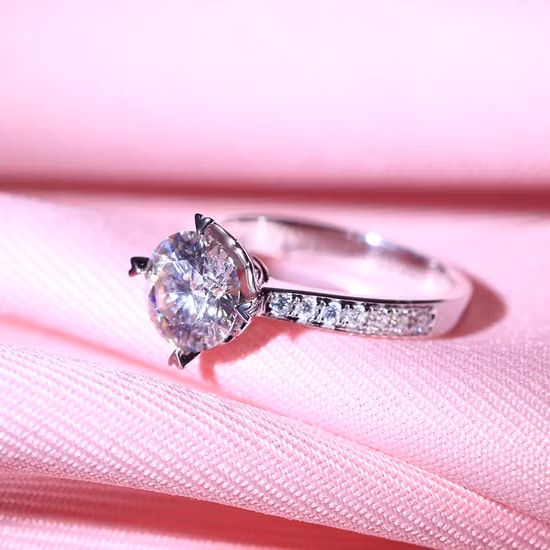 Usine 925 bagues en argent fiançailles femmes bague D couleur Vvs1 Moissanite pierres précieuses bagues en diamant de mariage pour le fabricant de bijoux